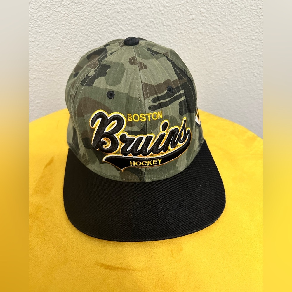 Boston Bruins snapback
